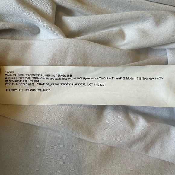 NWOT Theory Basic Roundneck Pima Cotton Blend T-Shirt - Size S/P - White - Picture 4 of 4